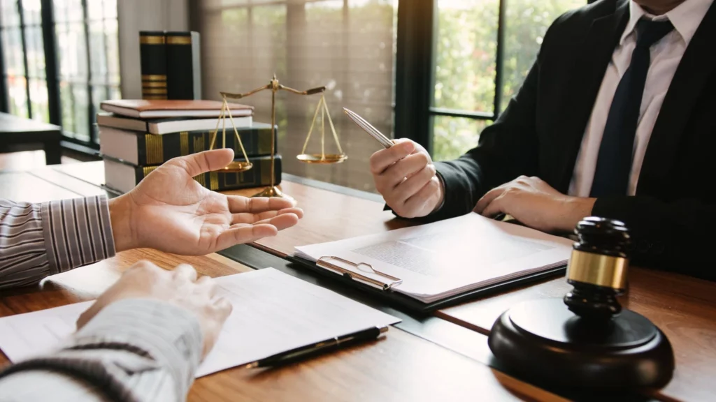 Selecting the Right Legal Consultant